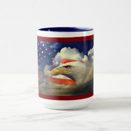 Amerikanska Flagga och Eagle Veterans Mugg