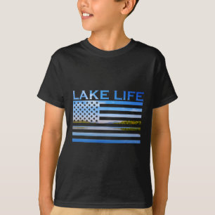 Amerikanska Flagga patriot som fiskar i Sjö T Shirt