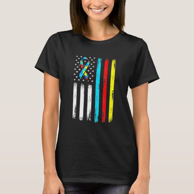 Amerikanska Flagga Puzzle Biet Ribbon Coola Autism T Shirt (Framsida)