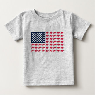 Amerikanska Flagga, sammansatt av elefanter T Shirt