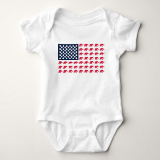 Amerikanska Flagga, sammansatt av elefanter T Shirt