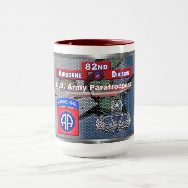 Amerikanska Guardian 82:a Airborne Division Mugg (Center)