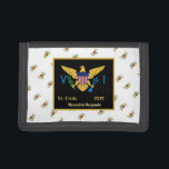 Amerikanska Jungfruöarna Flagga St. Croix USVI<br><div class="desc">Amerikanska Jungfruöarna Flagga St. Croix USVI Trifold Wallet är ett underbart sätt att visa USA:s Jungfruöarna Flagga med pride när du användor det varje dag. Anpassa den.</div>