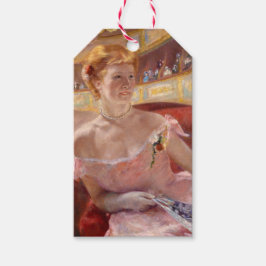 Amerikanska kvinnor med Pearl Necklace & Rosa Dres Presentetikett