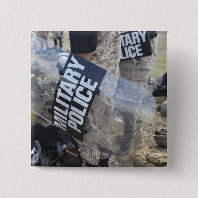 Amerikanska marinsoldater och sjömän gör upplopp knapp (Framsida)