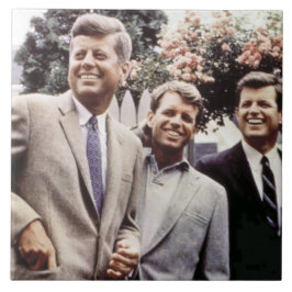 Amerikanska presidenten John Kennedy & Robert & Te Kakelplatta