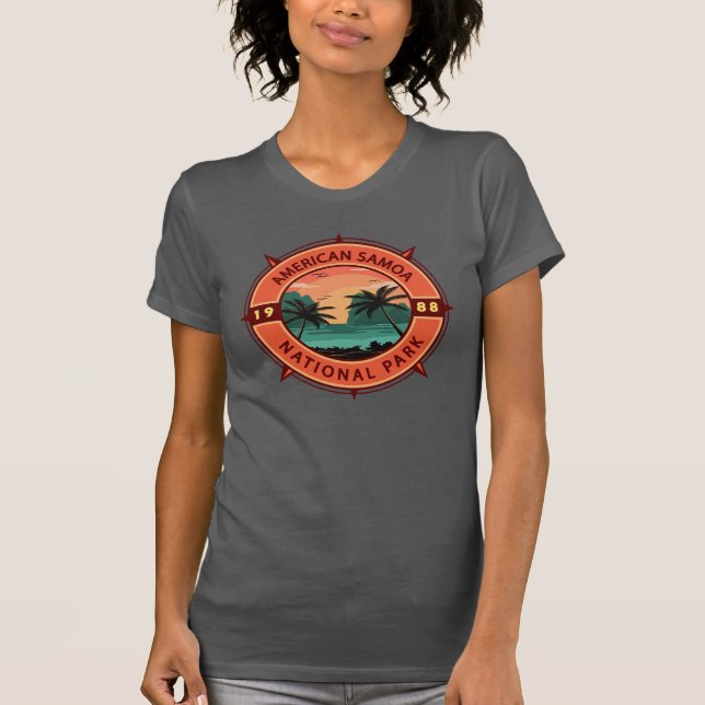 Amerikanska Samoa National Park Retro Compass Embl T Shirt (Framsida)