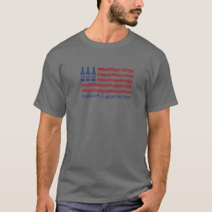 Amerikanska USA flagga Bacon och öl vi litar på? T Shirt
