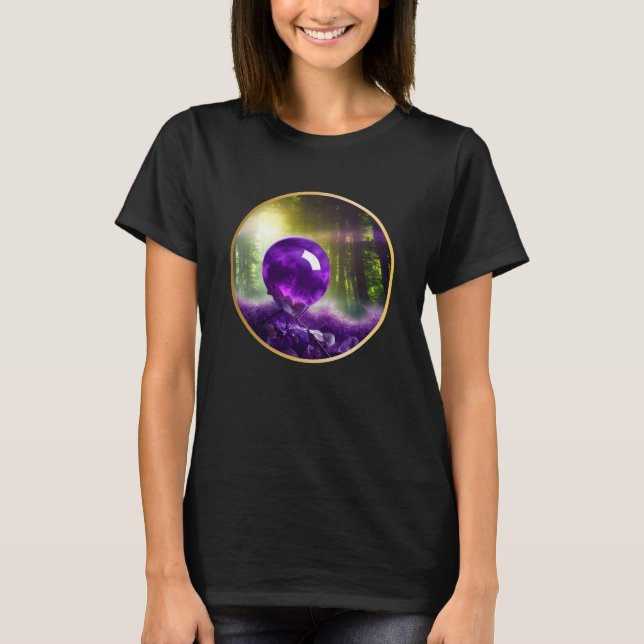 Amethyst Orb Fantasy Digital Art T Shirt (Framsida)