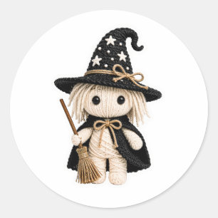Amigurumi-stil Sydd Vit Häxa med Kvast  Runt Klistermärke
