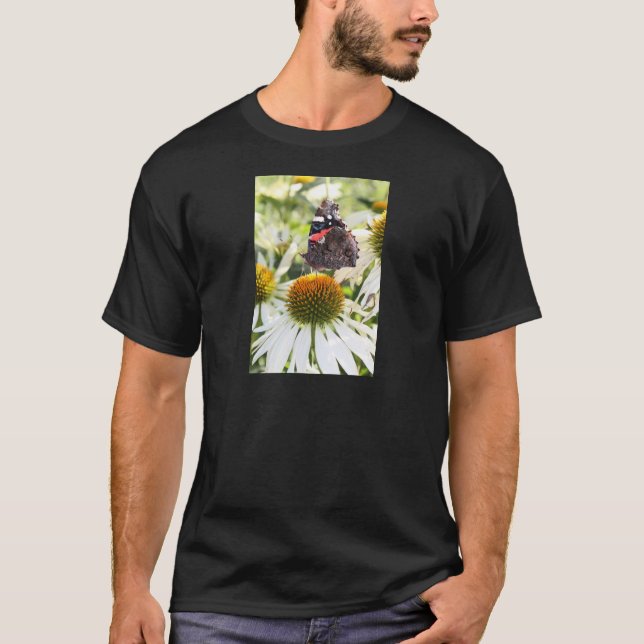 Amiral Fjäril på Blomma Tröja (Framsida)