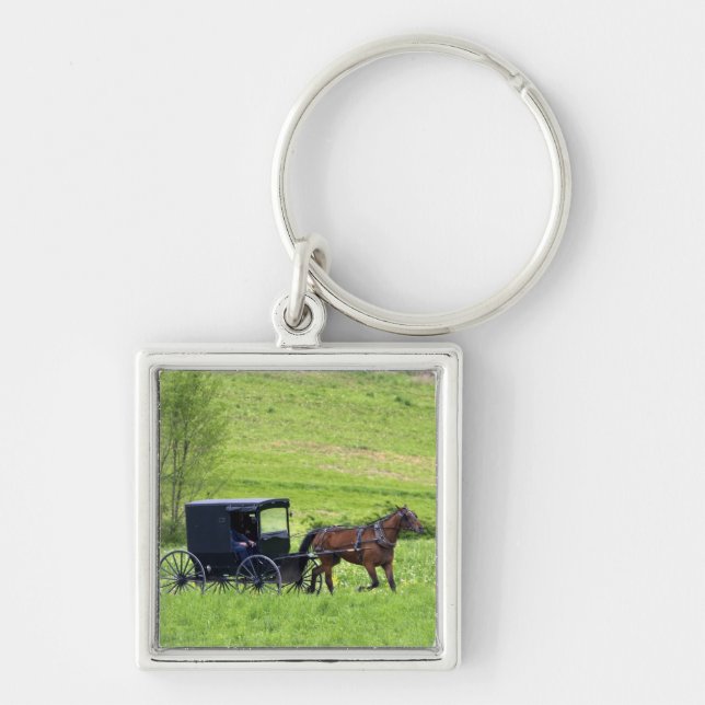 Amish häst och kärra nära Berlin, Ohio. Fyrkantig Silverfärgad Nyckelring (Framsidan)