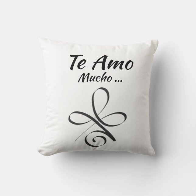 Amo Mucho (Pillow) Kudde (Framsida)