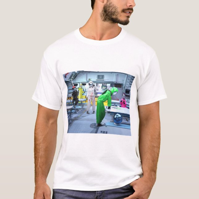Among Us Hd - Konsttryck T Shirt (Framsida)