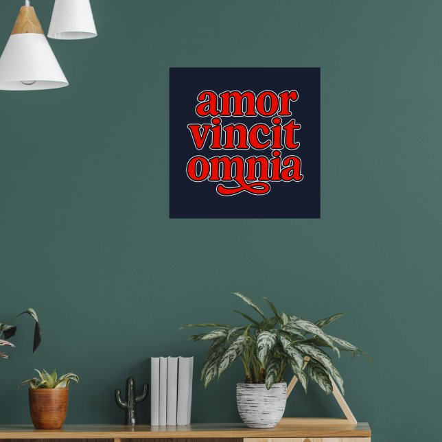 Amor vincit omnia poster (Vardagsrum 1)
