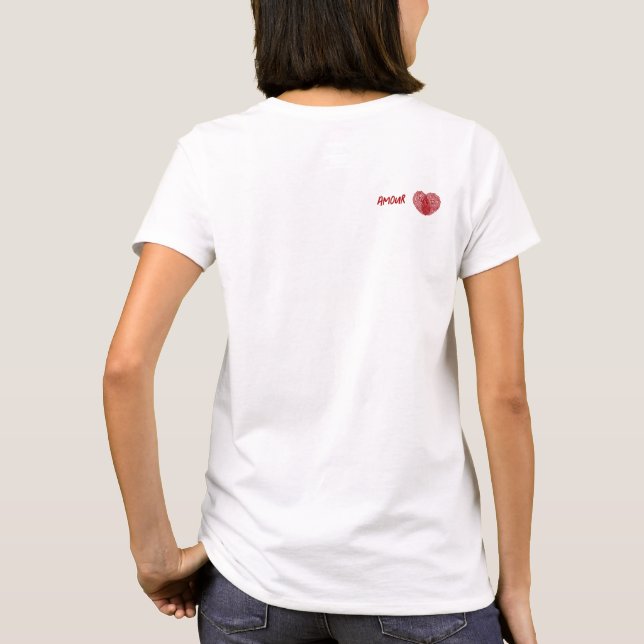 Amour Rött Fingeravtryck Hjärtat  T Shirt (Baksida)