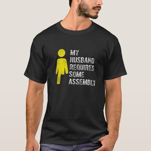 Amputee Humor Husband Assembly Leg Arm  Recovery   T Shirt (Framsida)
