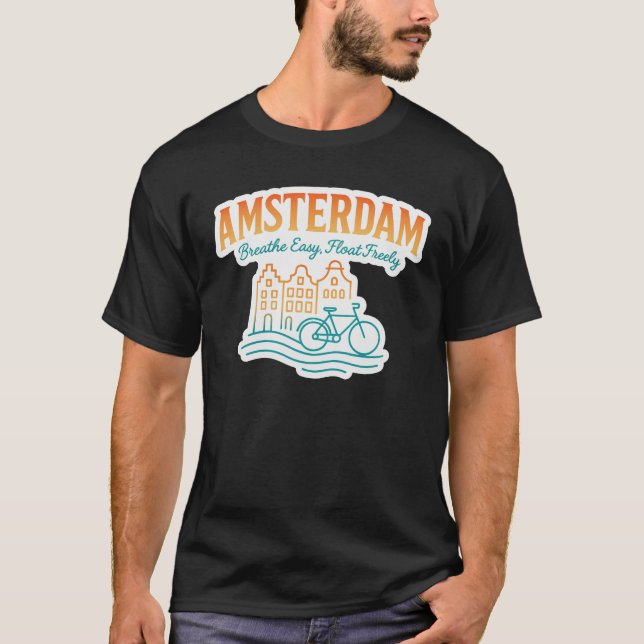 Amsterdam Canal & Bicycle Art – Breathe Easy T Shirt (Framsida)