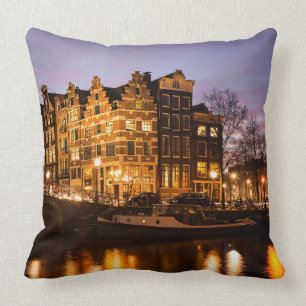 Amsterdam kanalhus på skymningdekorativ kudde