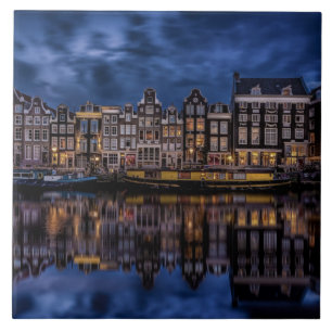 Amsterdam med Canals i Dusk Kakelplatta