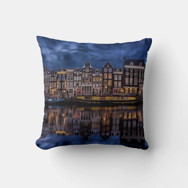 Amsterdam med Canals i Dusk Kudde (Framsida)