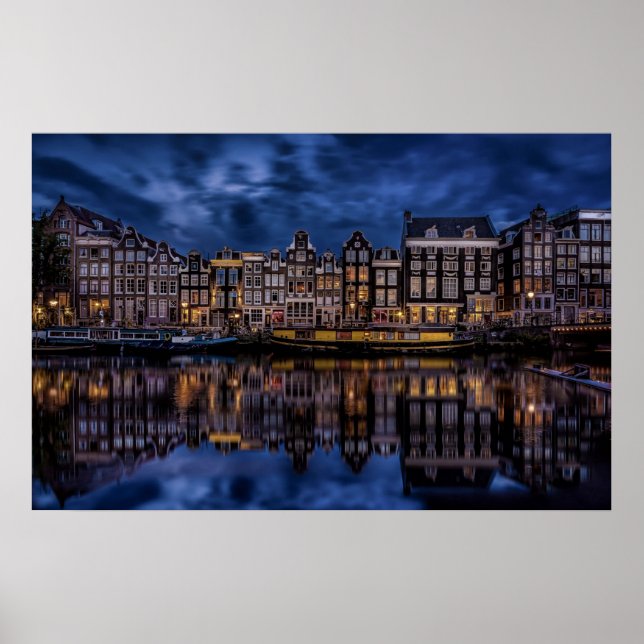 Amsterdam med Canals i Dusk Poster (Framsidan)