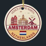 Amsterdam Netherlands City Skyline Emblem Julgransprydnad Keramik<br><div class="desc">Amsterdams minimalistiska,  färglösa konstdesign med monument och landmärken för staden i Nederländerna.</div>