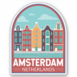 Amsterdam Netherlands Travel Art Vintage Klistermärken<br><div class="desc">Amsterdams reflektorfärgsutformning i ett emblem stil. Det är känt för sitt konstnärliga arv,  sitt utvecklade kanalsystem och sina trånga hus med göjda fasader,  arv från 1700-talets gyllene ålder.</div>