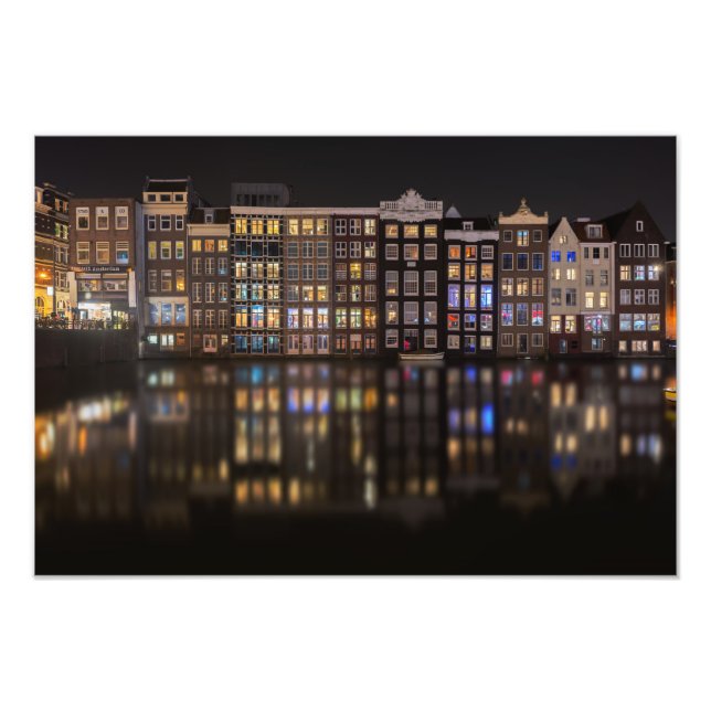 Amsterdamhus med färgad ljus på natten fototryck (Framsidan)