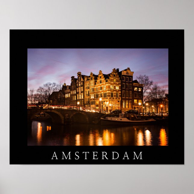 Amsterdams kanalhus vid mörkfärgad poster (Framsidan)