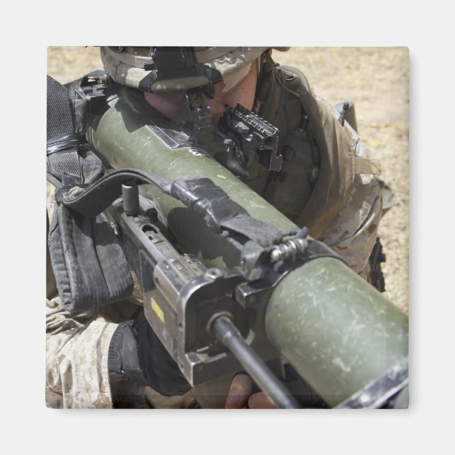 An assaultman magnet (Framsidan)