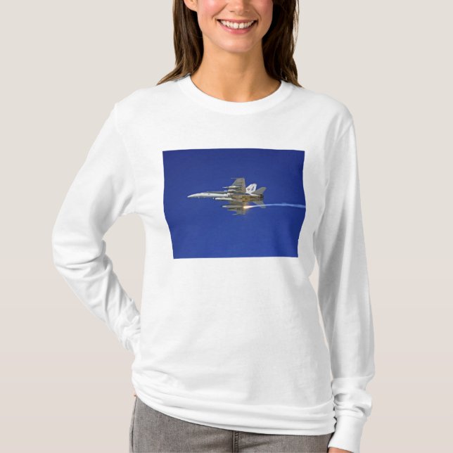 An F/A-18C Hornet Tee (Framsida)
