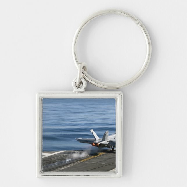 An F/A-18E Toppen Hornet Fyrkantig Silverfärgad Nyckelring (Framsidan)