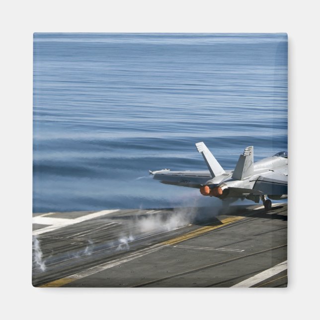 An F/A-18E Toppen Hornet Magnet (Framsidan)