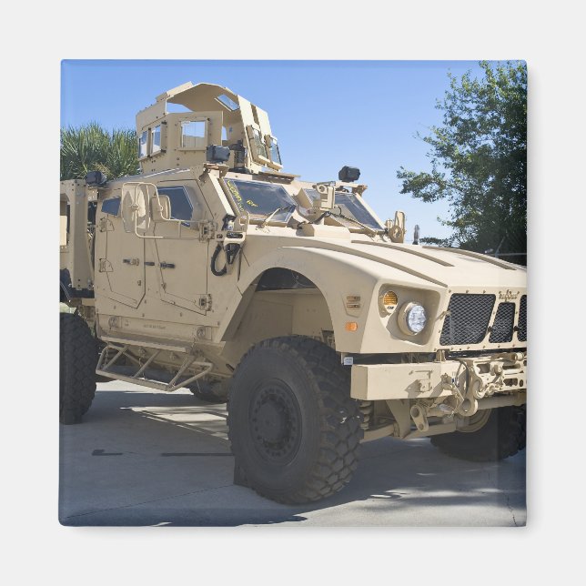 An Oshkosh M-ATV Magnet (Framsidan)