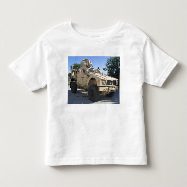 An Oshkosh M-ATV Tee (Framsida)