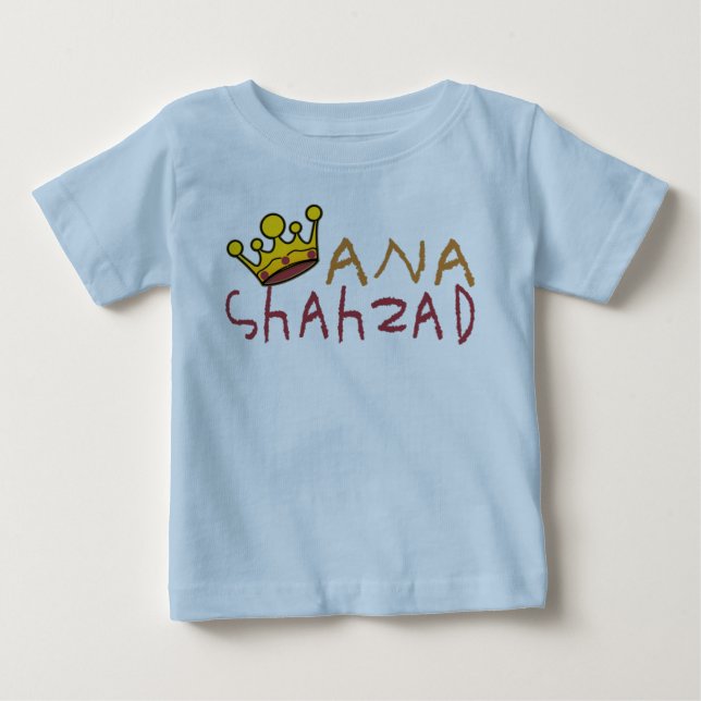 ANA SHAHZAD. T SHIRT (Framsida)