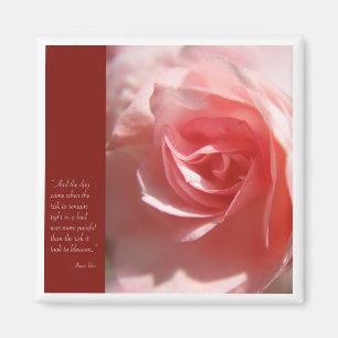 Anais Nin citationsteckenmagnet i rosor Magnet
