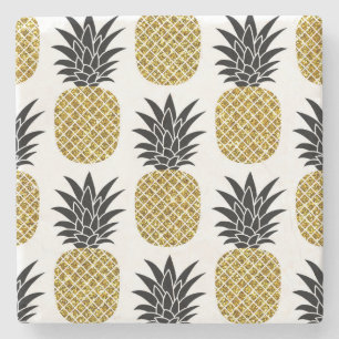Ananas guld: Hand-Drawn White Seamless. Stenunderlägg
