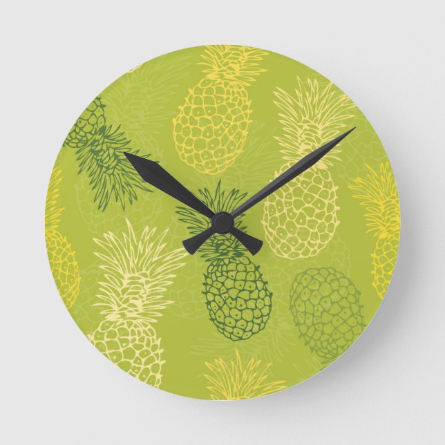 Ananas kontur Mönster på Grönt Rund Klocka (Framsida)