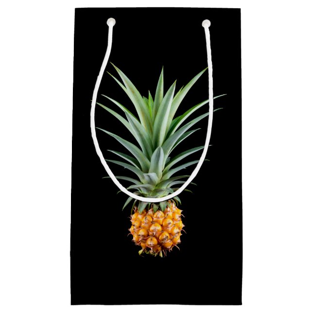 Ananas med stor frisyr på svart bakgrund (Framsidan)