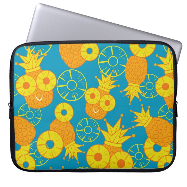 Ananas och ananas ringar. Sömlös dodlpapp Laptop Fodral (Framsidan)