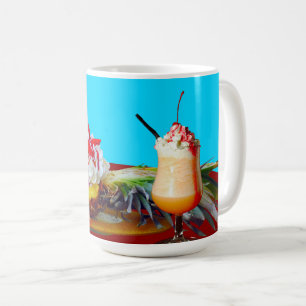 Ananas och glass med frukttröta kaffemugg