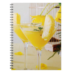 Ananas och ingefära Fresca cocktail Anteckningsbok Med Spiral