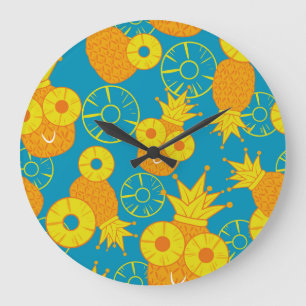 Ananas Ringar: Doodle Tecknad Vintage. Stor Klocka