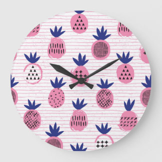 Ananasets barndesign, vintage mönster. stor klocka