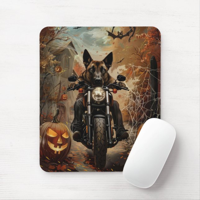 Anatolisk herde som kör motorcykel Halloween Musmatta (Med mus)