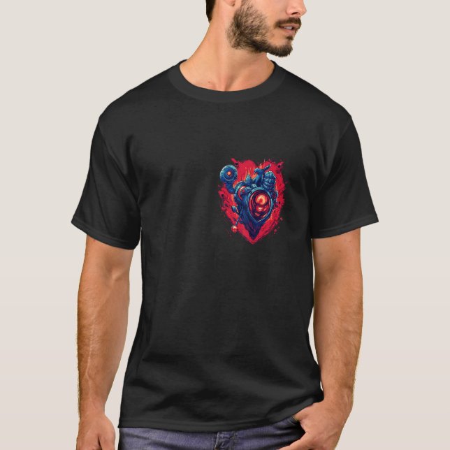 Anatomical Mechanical Heart with Laser Gun Cyberpu T Shirt (Framsida)