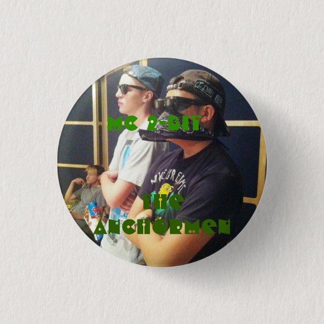 Anchormenna: Kennan Knapp (Framsida)