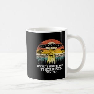 Ancient Astronaut Teorister säger ja till Alien Uf Kaffemugg